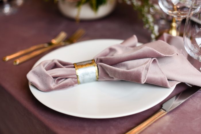 Dusty Rose Plush Velvet Table Linen