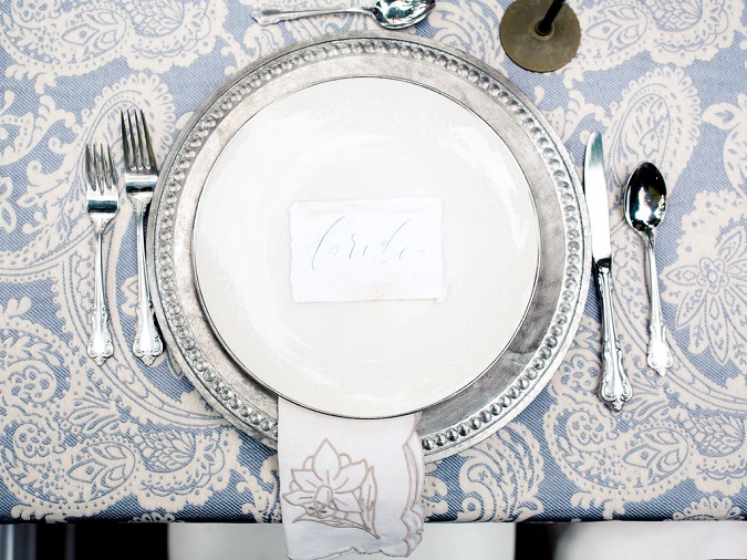 Silver Martinique Reversible Table Linen, Grey Paisley Table Cloth